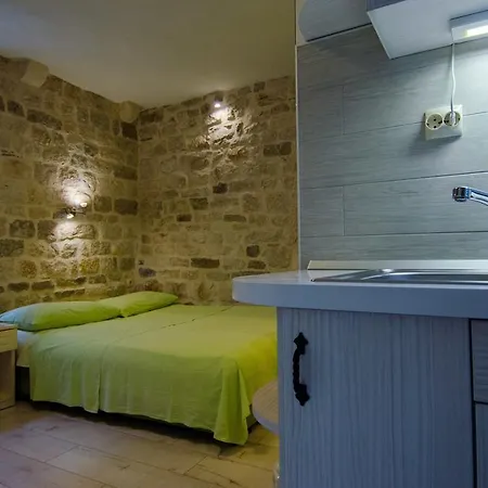 Kaja Apartment