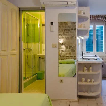 Kaja Daire Trogir