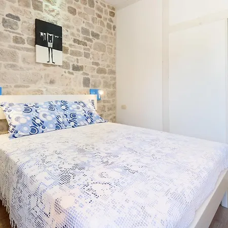 Kaja Trogir